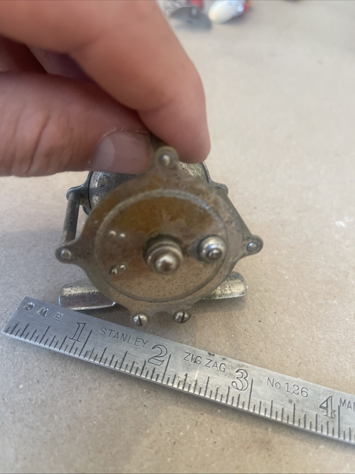 Vintage Hendryx 60 Reel Pillar Style White Handle