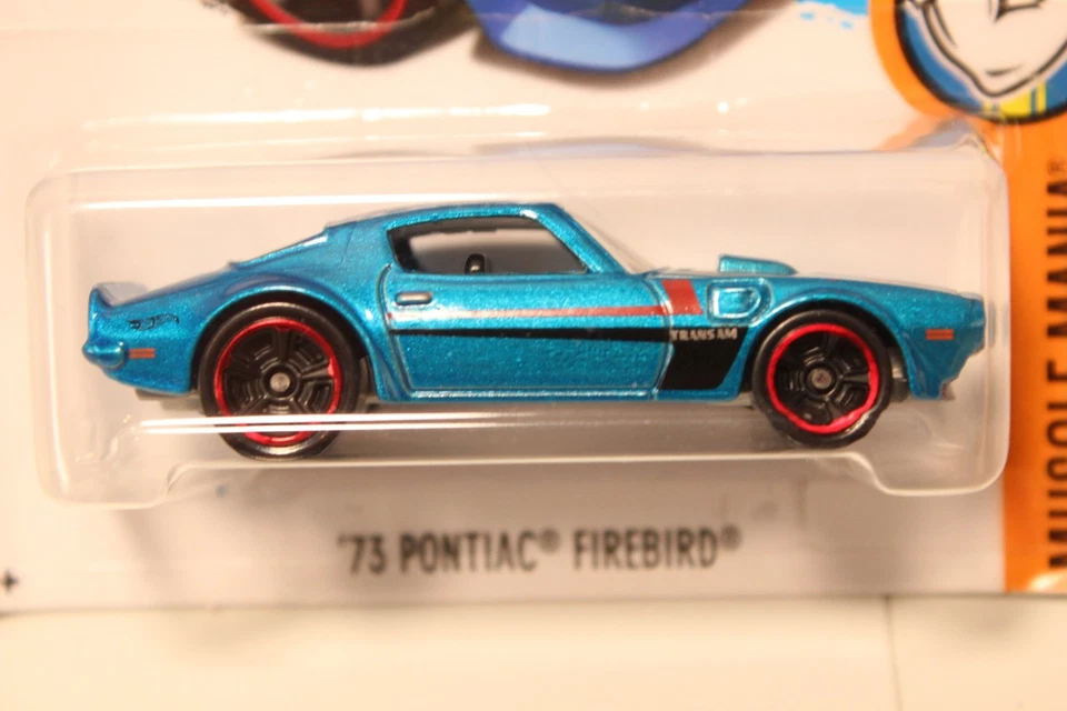 Lote Hot Wheels Muscle Mania 1:64 - '63 Chevy II x2 & '73 Pontiac Firebird Foto 2 de 4