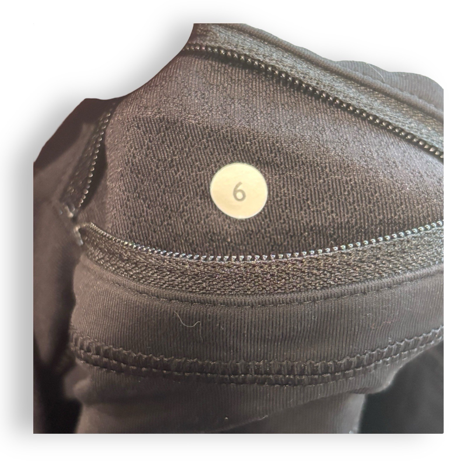 Lululemon Solid Black Wunder Under Cropped Leggin… - image 4