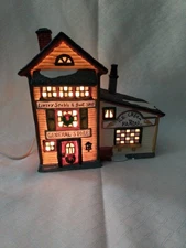 Vintage Copperfield Keepsake Porcelain Lighted House General Store & Ice Cream 