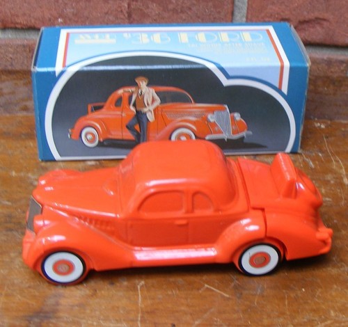 Vintage Avon '36 Ford Tai Winds After Shave 5 fl oz MIB