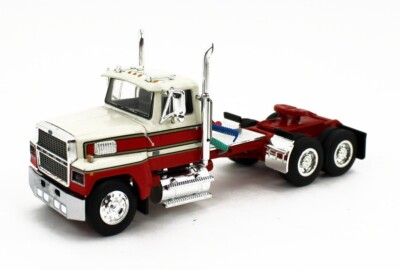 DCP 1:64 *RED & OFF-WHITE* Ford LTL 9000 Day Cab Semi Truck *NIB*