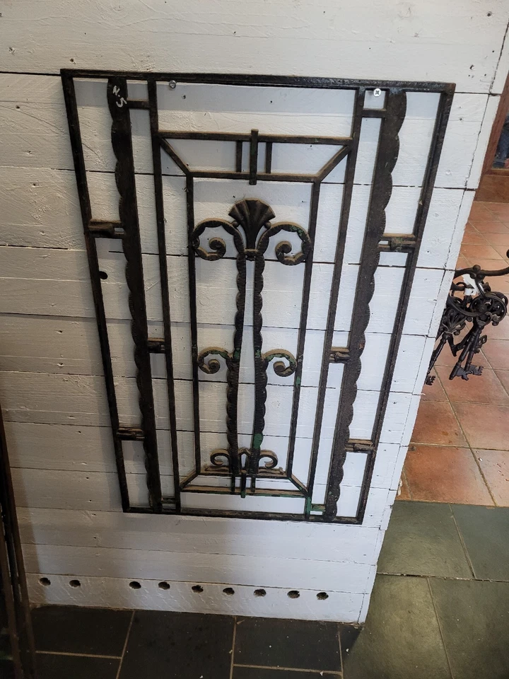 Ancienne Grille En Fonte Art Déco 104×60cms - Photo 2/4
