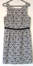 Loft dress women size 8 white & black zip close knee length sleeveless, lined