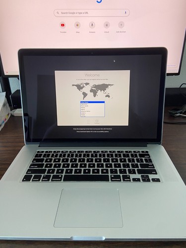 Apple MacBook Pro A1398 15.4" Retina Laptop  - Afbeelding 1 van 5
