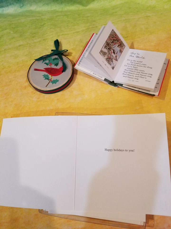 6 tarjetas navideñas de Mickey Mouse de Disney, libro de villancicos de Navidad, colgante de pared de Navidad Foto 4 de 4