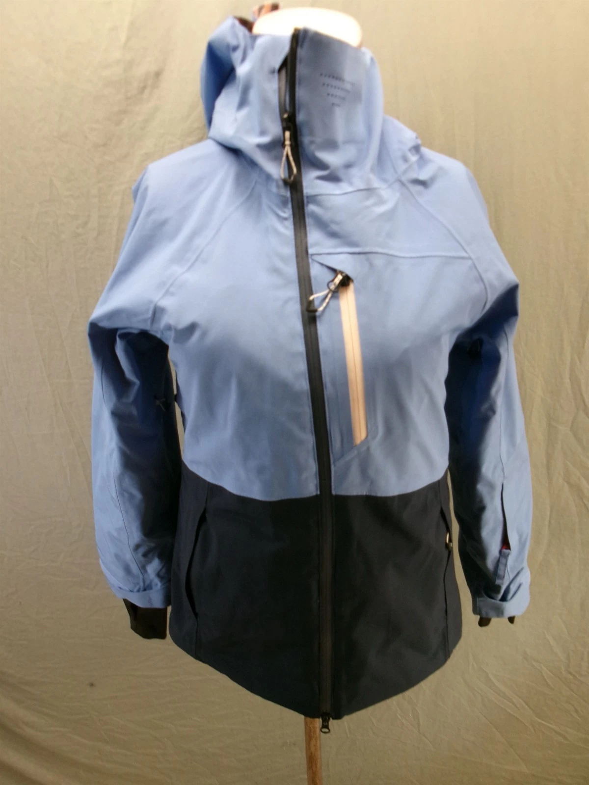 GLCR Size XS Women Blue Hooded Skirt Powder Thermal Full Zip Ski Snow Jacket 035
Opens in a new wind