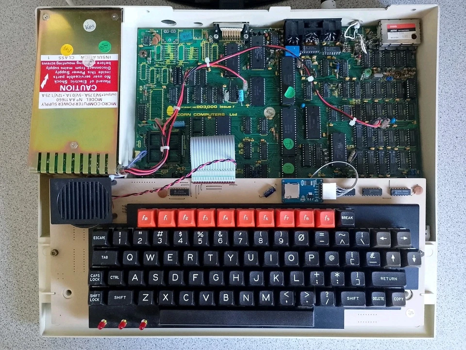 Acorn BBC Micro Computer Model B - MMC Drive and Fully Recapped PSU - Image 4 of 4