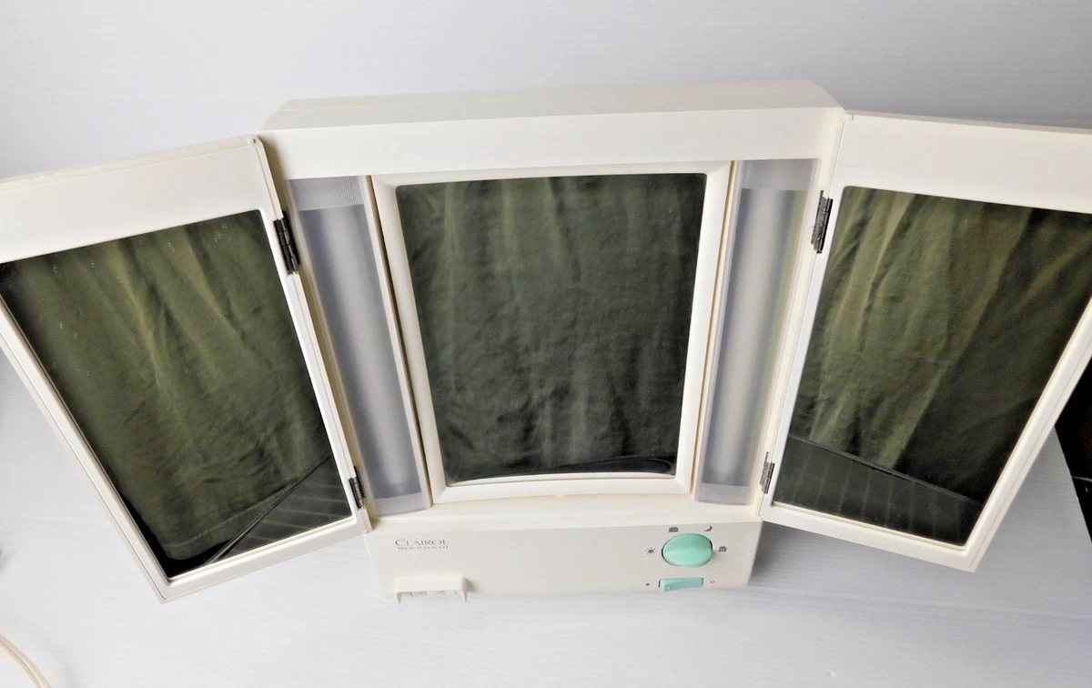 Vintage Clairol True to Light MAKEUP MIRROR LM-8 Dual SIDED w/Outlet