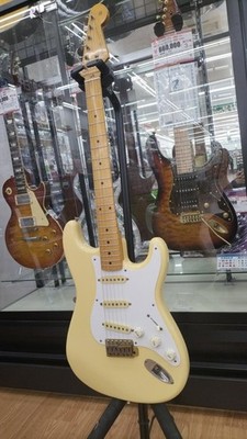 FENDER JAPAN STD-57 Stratocaster type
