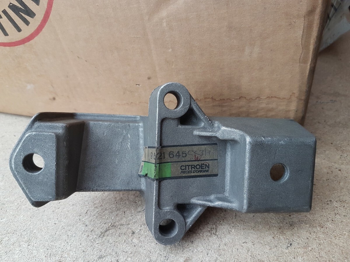 Citroen BX Peugeot 205 Engine Mounting Bracket 91521645 9152162180