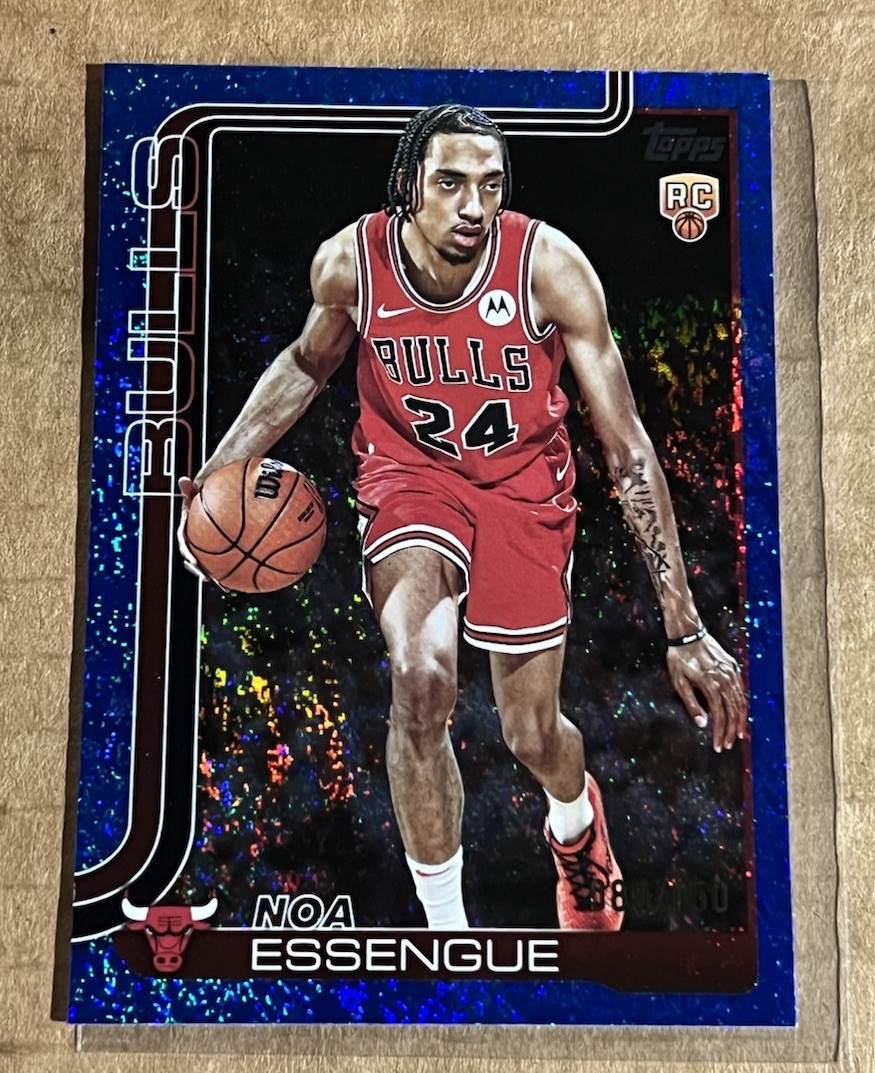2025-26 Topps Holo Blue Foil 89/150 Noa Essengue Chicago Bulls #212
