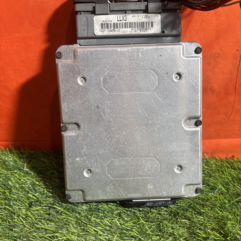 1996 Ford Mustang 4.6L F6ZF-12A650-JD Computer ECM PCM ECU ML2-334 ML2-334A - Image 2 of 4