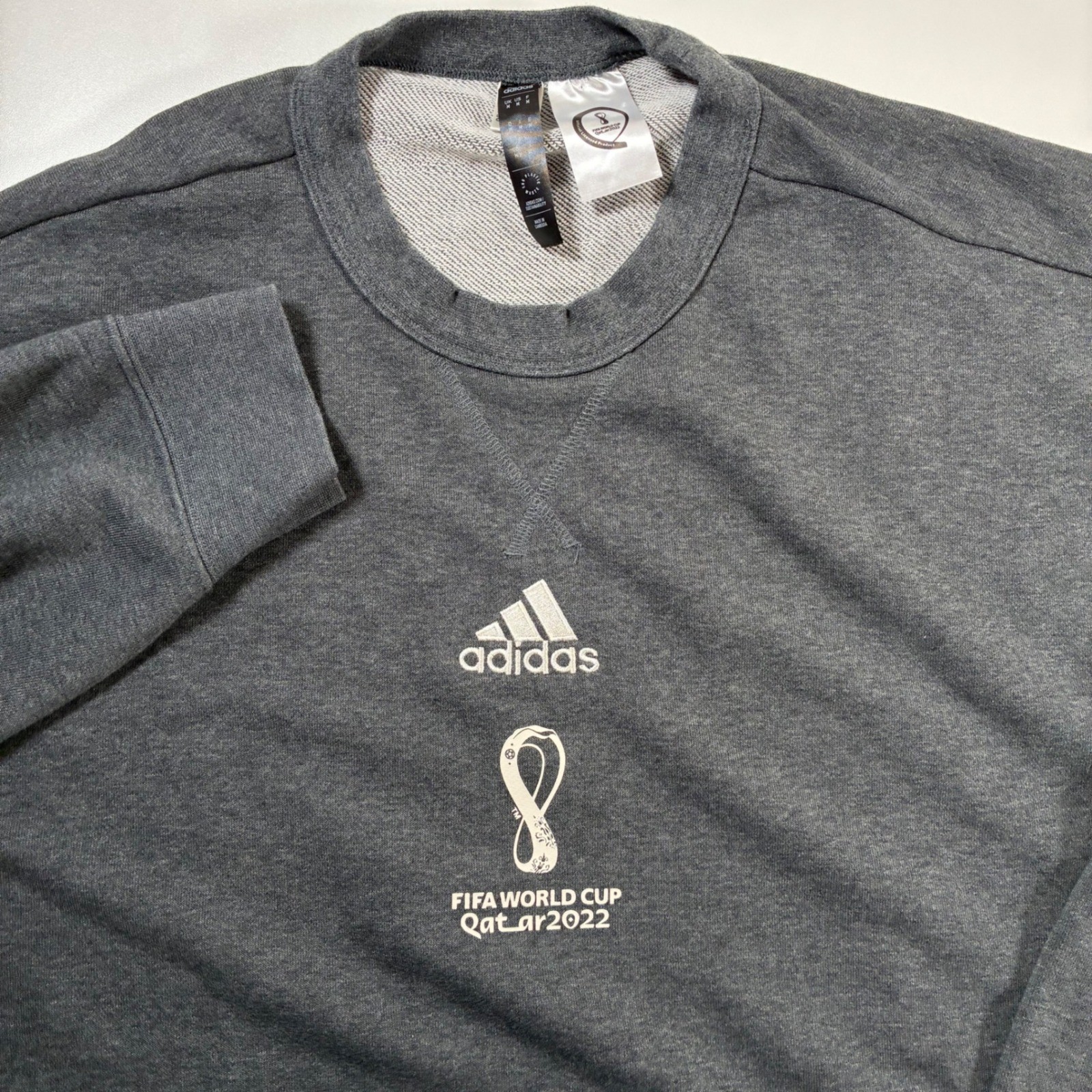 Adidas FIFA World Cup Qatar 2022 Sweatshirt Medium Gray Crewneck Soccer
