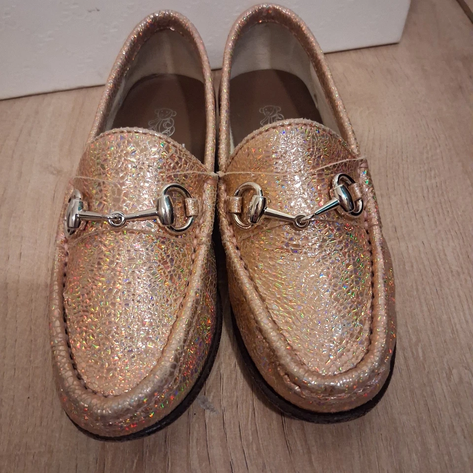 Mocasín Gucci para niños de cuero metálico agrietado rosa salmón 340742 5702 Foto 2 de 4