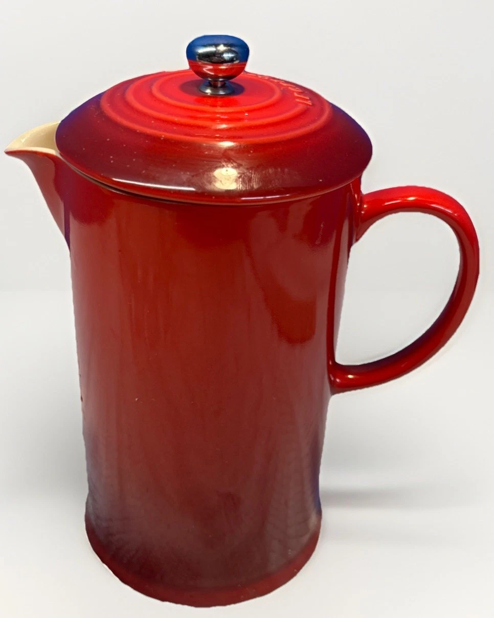 Le Creuset Stoneware French Press 34oz/1 Liter Cerise Red/Clean & Pre-Owned