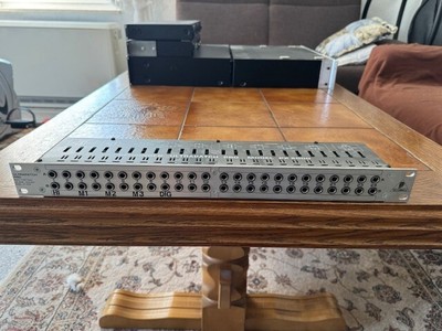 Behringer Ultrapatch Pro PX 2000