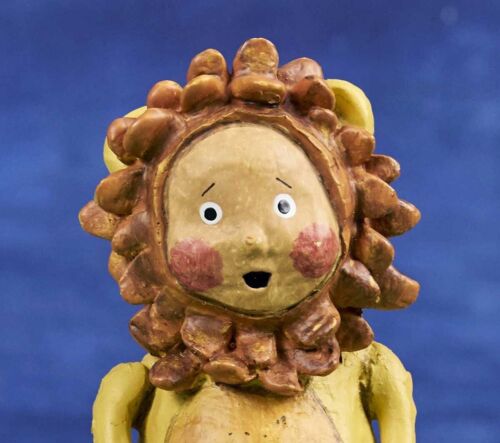 Lori Mitchell Figurine King of the Jungle Lion Wizard of Oz Decor ESC & Company - Picture 3 of 4