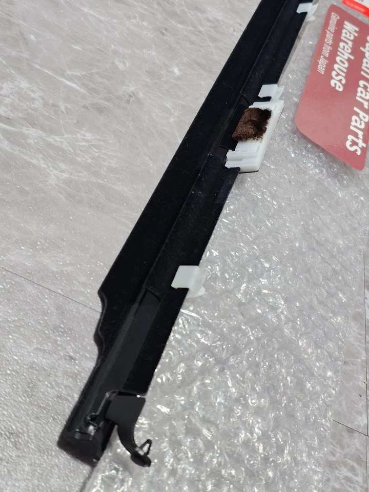 Genuine Honda OEM S2000 AP1 AP2 window Molding Left Side 72450-S2A-023 - Image 3 of 4