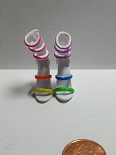 Zuru Mini Marken Fashion Serie 4 Heels Schuhe Barbie Sindy usw