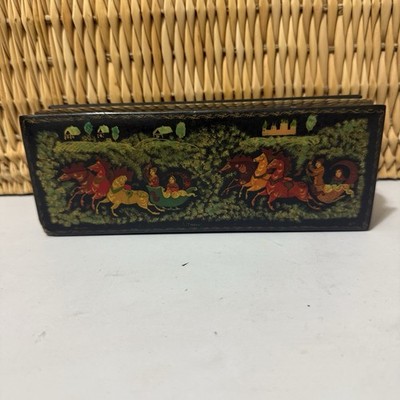 Vintage Russian Lacquer Box Troika Hand Painted Gold Border Mstera Signed BM