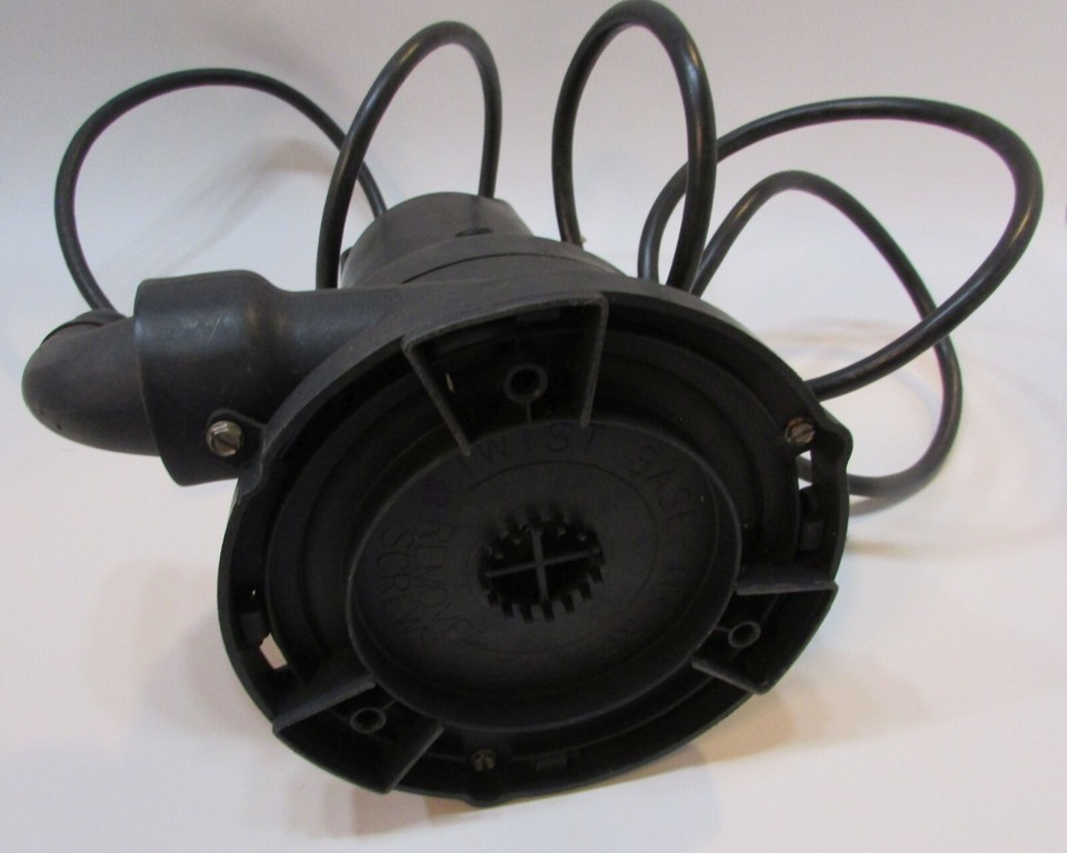 New 1996 Unused Wayne 110v Plug in Submersible Utility Pump for Garden