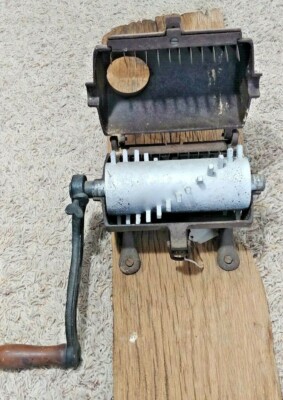 tobacco grinder antique Hand Crank Antique Cast Iron Table Tobacco Chopper Shredder Cutter Grinder