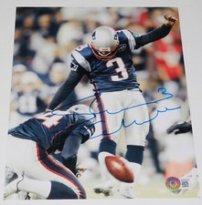 STEPHEN GOSTKOWSKI AUTOGRAPHED 8X10 COLOR PHOTO (PATRIOTS) - BECKETT COA!