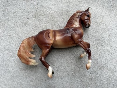 Retired Breyer Horse #760240 Aurelius Glossy Flaxen Chestnut Desatado Flagship