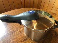 WMF Perfect Plus Schnellkochtopf 2,5l -gebraucht, guter Zustand - NP 150 €