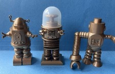 3 Original 3-D print 1950s Retro robots 3-inch hard plastic toy Spaceman figures
