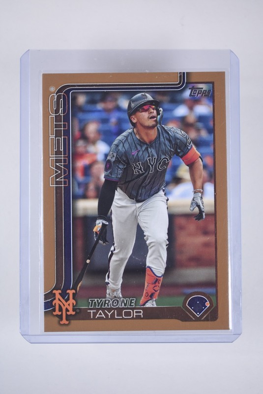 Tyrone Taylor [Gold] #225 2025 Topps