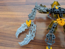 Lego #8918 Bionicle Karapar 100% Complete W/ Instructions & Rare BLUE Squid!!!