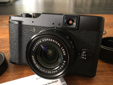 FUJIFILM X10 12.0MP EXR CMOS Digital Camera-f2.0-f2.8 4x Optical Zoom Lens