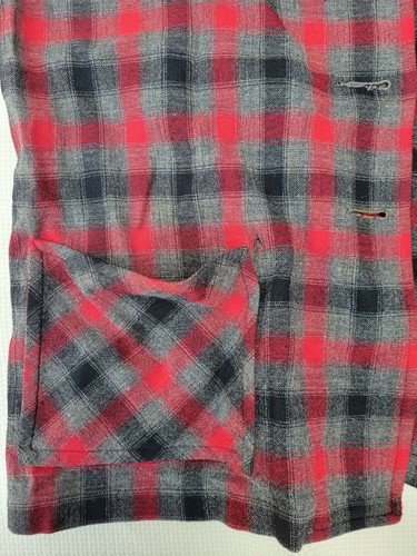 Vintage Distressed Pendleton Womens Authentic Plaid 100% Virgin Wool Coat As Is - Picture 10 of 12