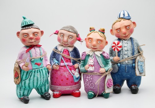 OOAK Handmade Paper Clay Boy Doll with Lollipop – Collectible Figurine - 第 12/12 張圖片