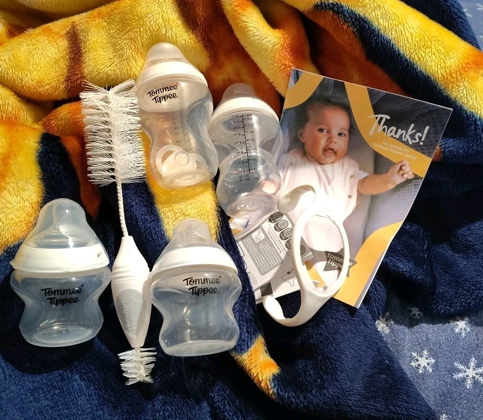 Tommee Tippee Natural Start Baby’s First Bottle Set 2X 5oz & 2X 9oz Anti Colic