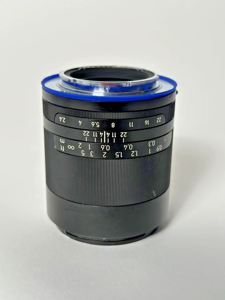 ZEISS Loxia 25mm f/2.4 Lens for Sony E Mount - Image 2 of 4