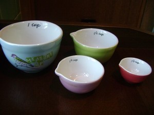 Anthropologie Nesting Ceramic Measuring Cups