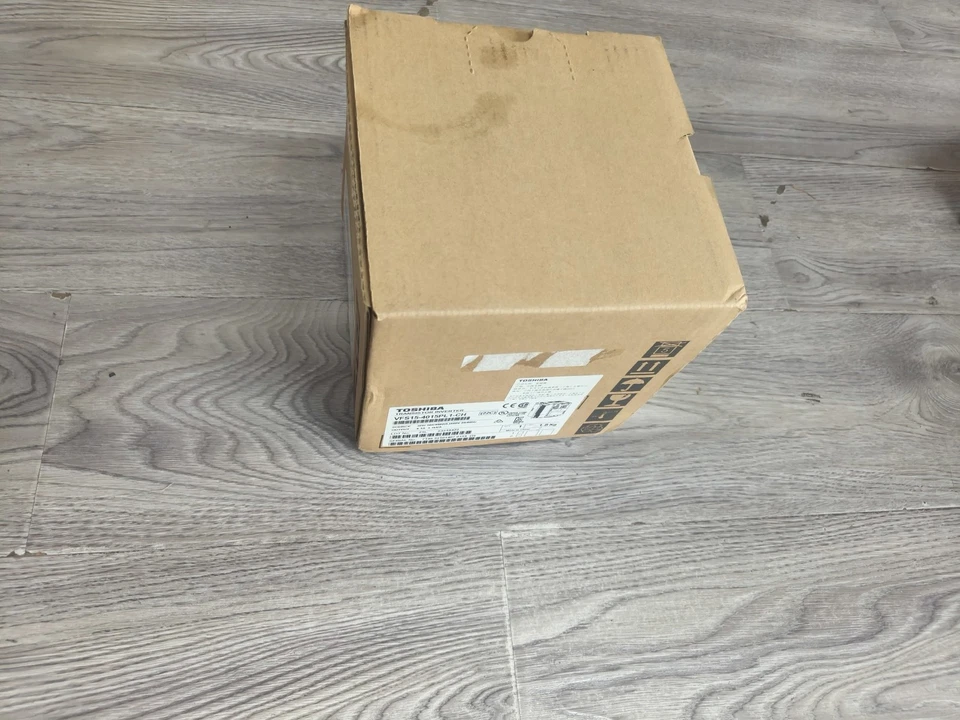 1PCS NEW VFS15-4015PL1-CH Frequency converter TOSHIBA - Image 3 of 4