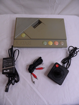 Atari XE XRGS Game System Console  w/ Power Supply ,  Joystick, - Tested