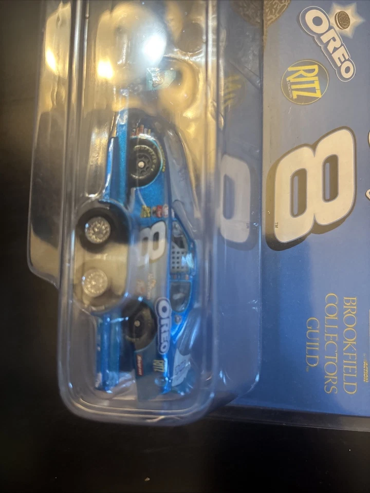 Dale Earnhardt Jr #8 Oreo/Ritz 2004 Race Car Limited & Trailer set NOS - Image 4 of 4