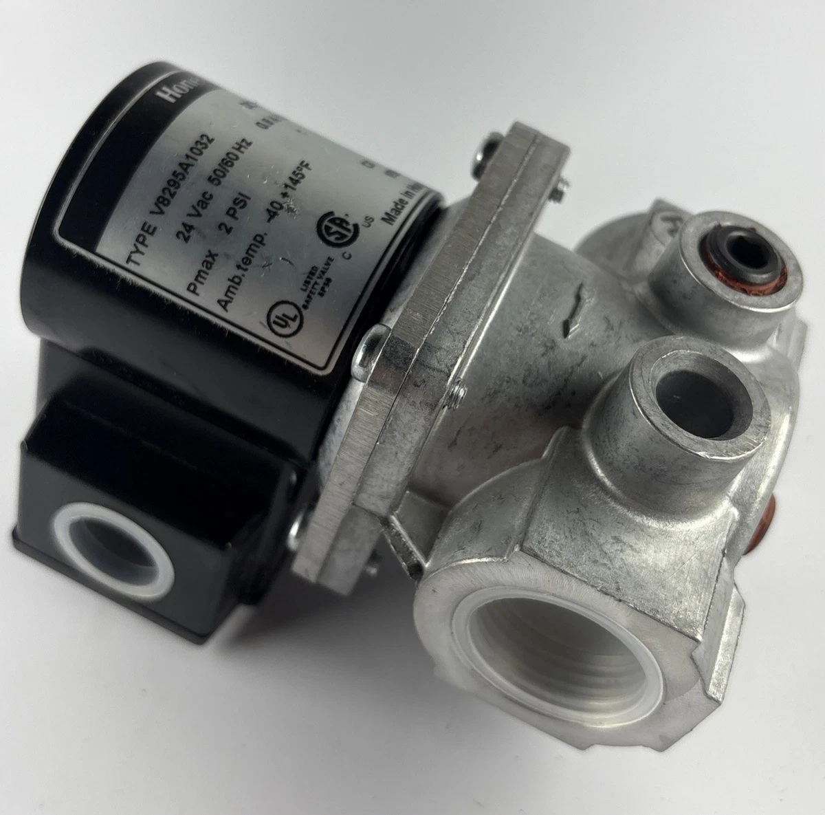 Honeywell V8295A1032 24 Vac 50/60Hz Solenoid Gas Valve 2PSI ( 1 inch ) photo 2