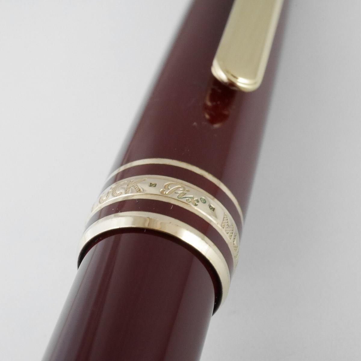 Montblanc Meisterstuck Classique 164 Bordeaux Ballpoint Pen (Blue