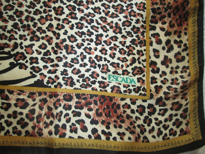 Foulard Vintage ESCADA BEAUTE En Coton - Rouge Et Blanc, 46x46 Cm, Fabriqué En France