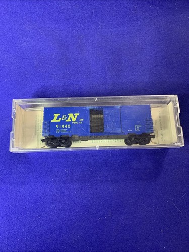 Coche de carga Kadee 24408 Louisville & Nashville 40' escala N puerta única con caja | Zustand: Used