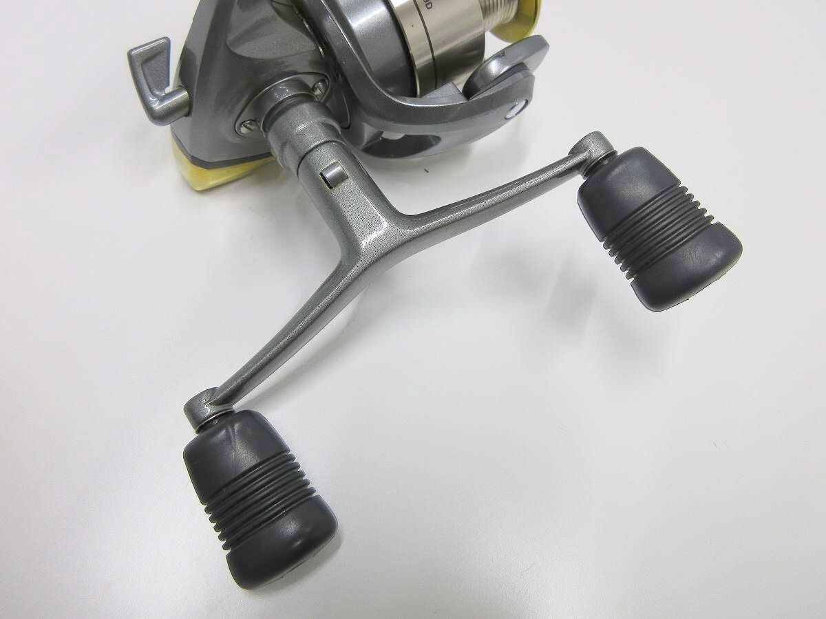 SHIMANO TWIN POWER 2000　シングルハンドル SHIMANO TWIN POWER 2000 シングルハンドル