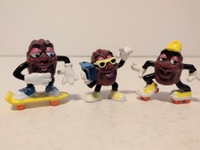 1988 Hardee's California Raisins Set Of 3 Skateboard Radio Roller Skates Figures