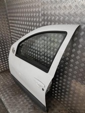 Porte avant et accessoires Dacia DUSTER