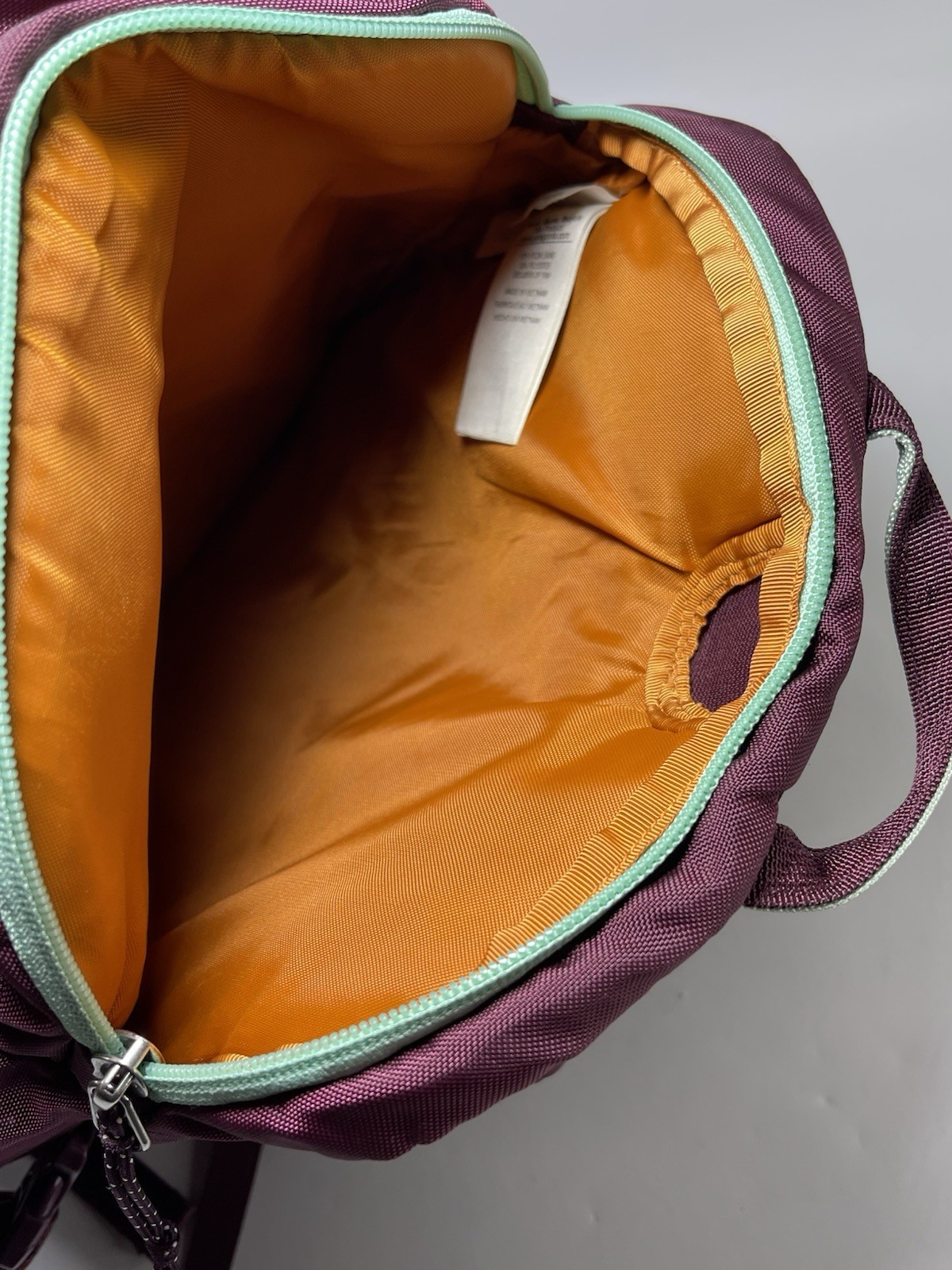 Patagonia Backpack Womens Chacabuco Pack Blue/Maroon 48085 Outdoor Hiking Travel